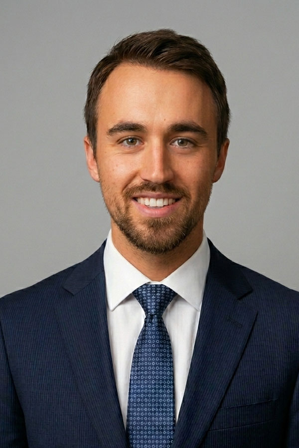 Martin Bats, Associate Advisor